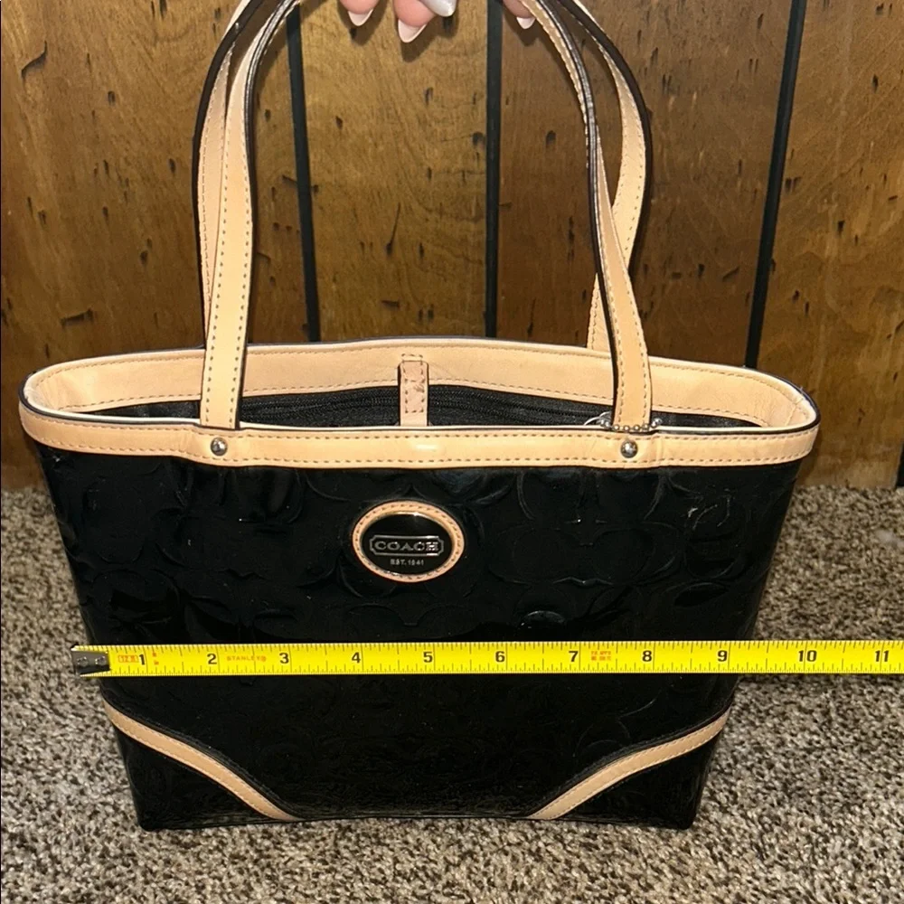 Coach Black and Tan Bag - Picture 9 of 10